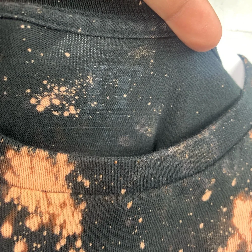 IT Clown Custom Bleach Splatter Graphic Tee Sz XL - Picture 3 of 3